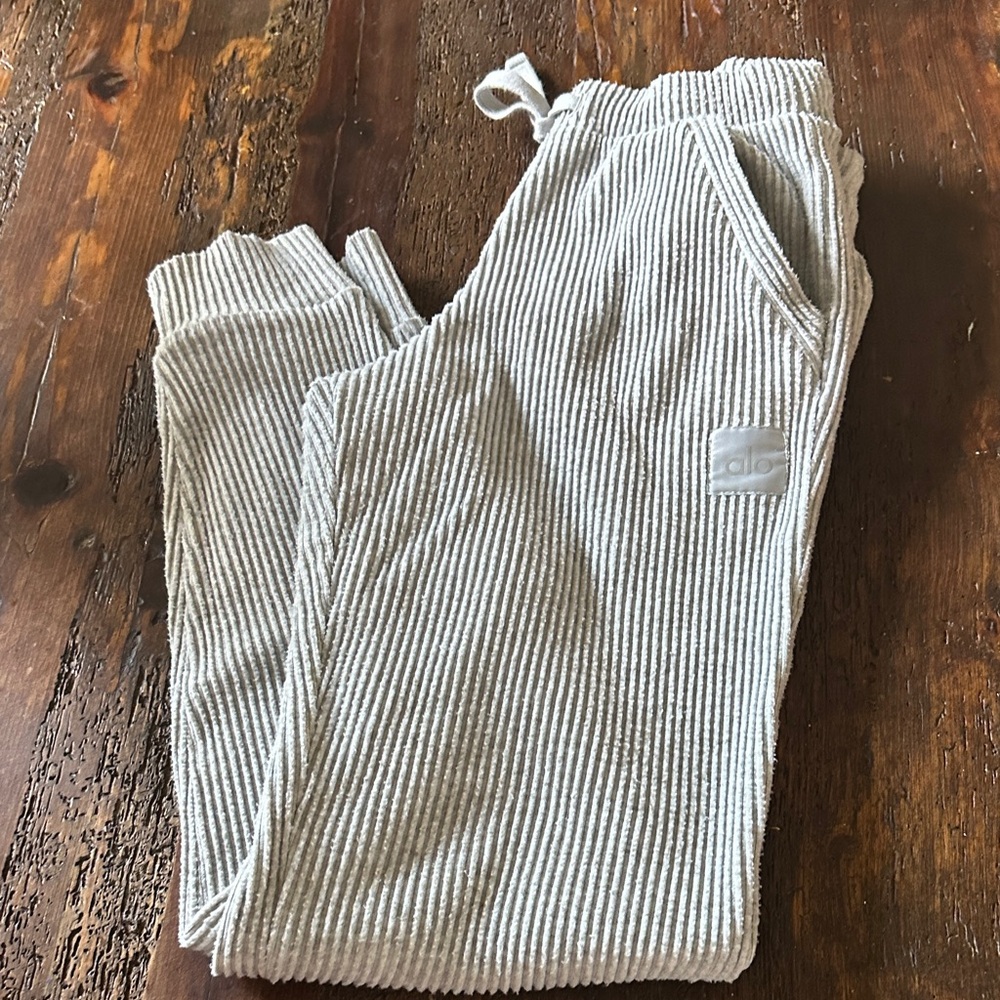 ALO Yoga ribbed sweatpants